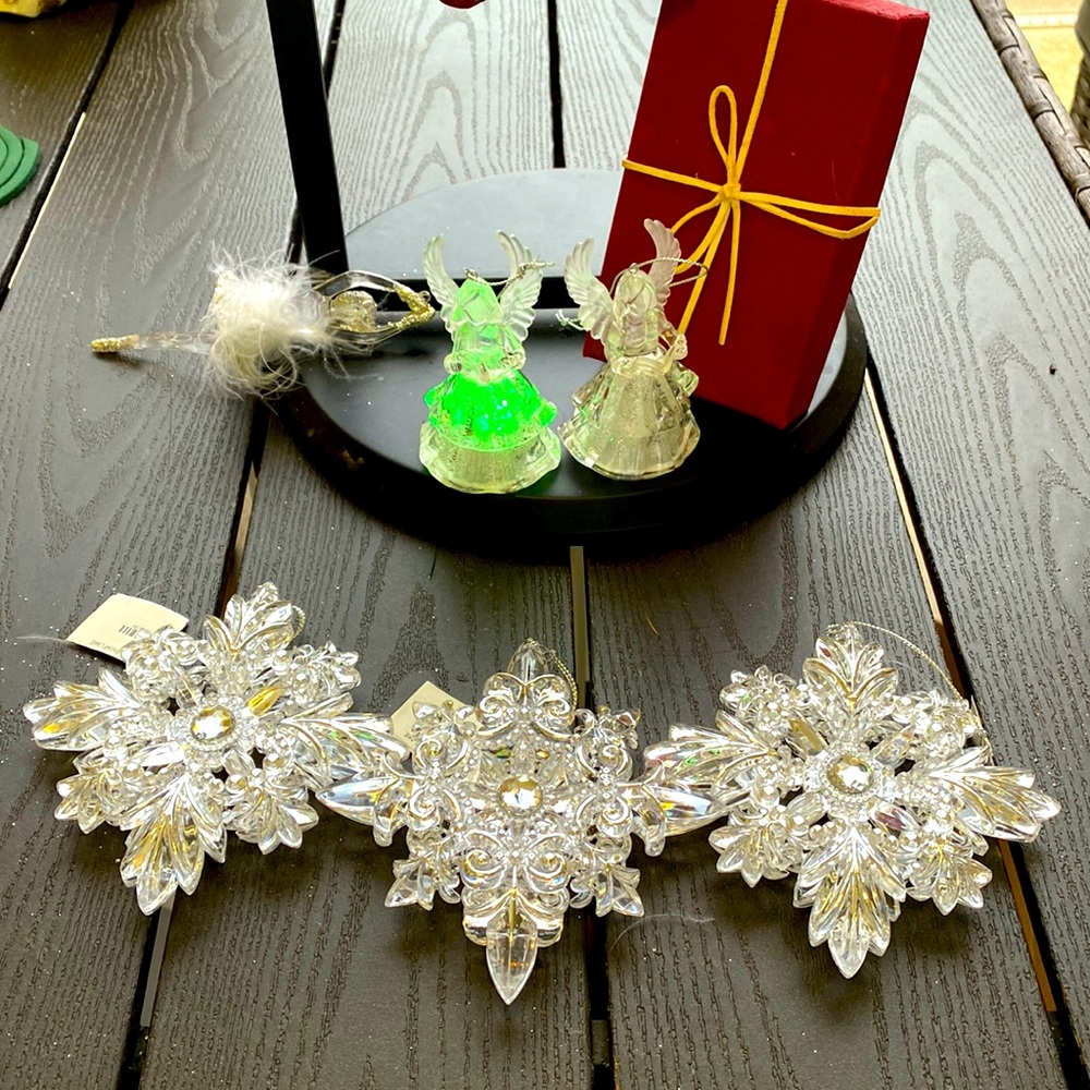 3 Crystal silver snowflake